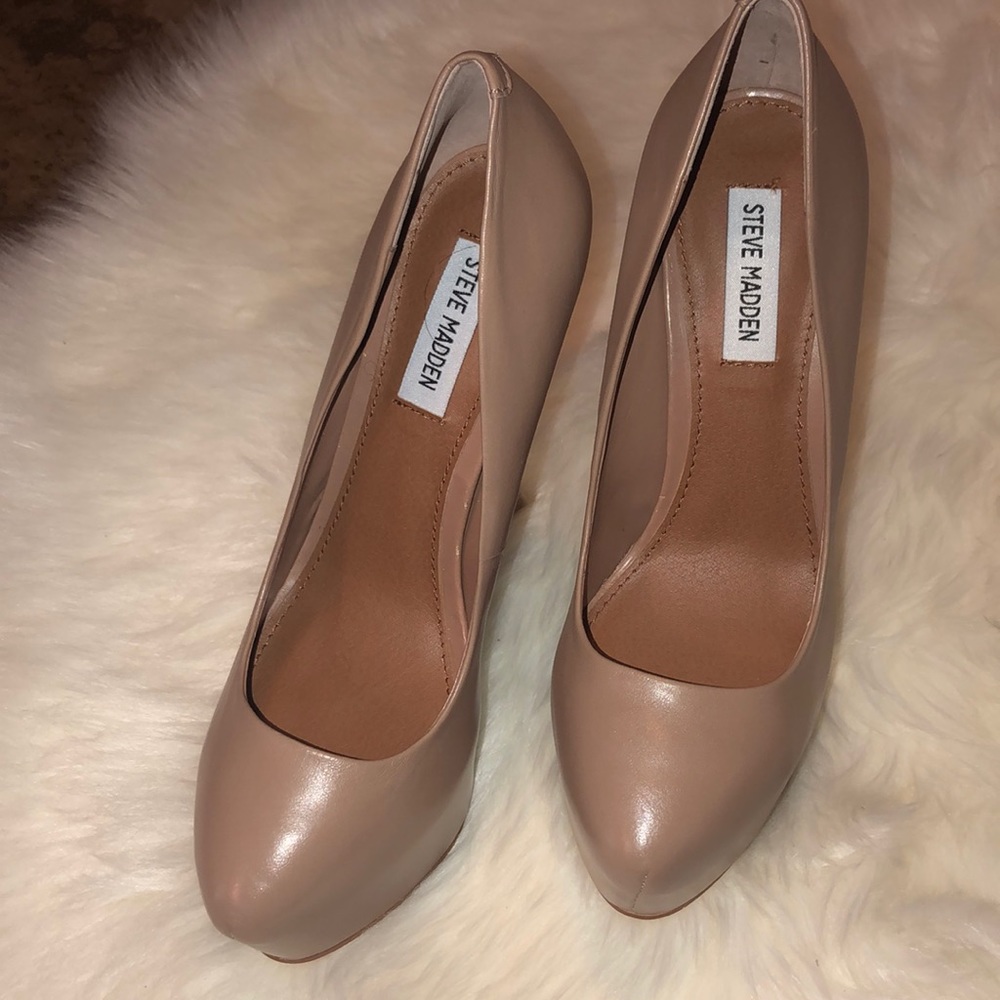Steve Madden Deja Vu Heel